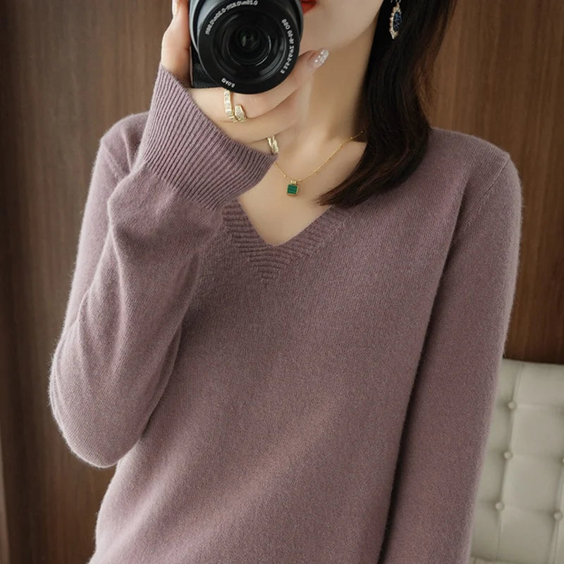 Women’s Cashmere V-Neck Sweater