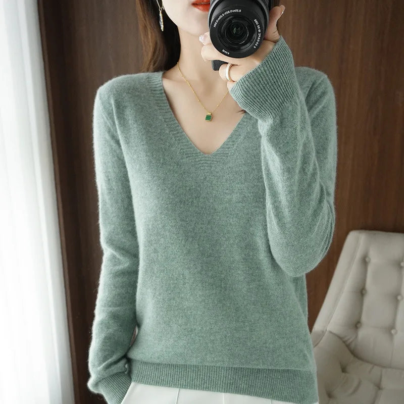 Women’s Cashmere V-Neck Sweater