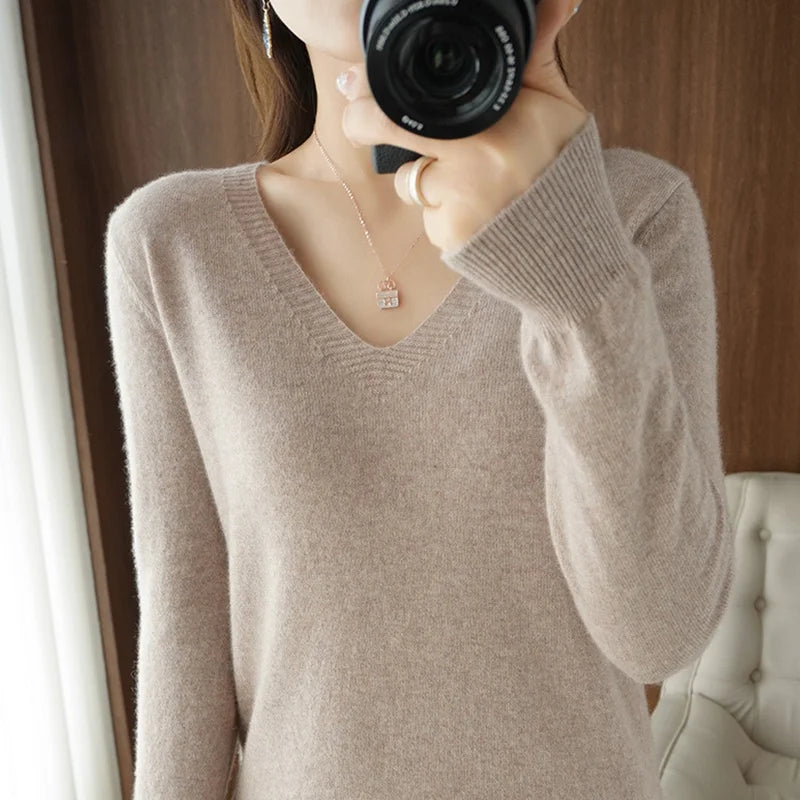 Women’s Cashmere V-Neck Sweater